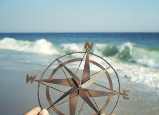 Beach Compass