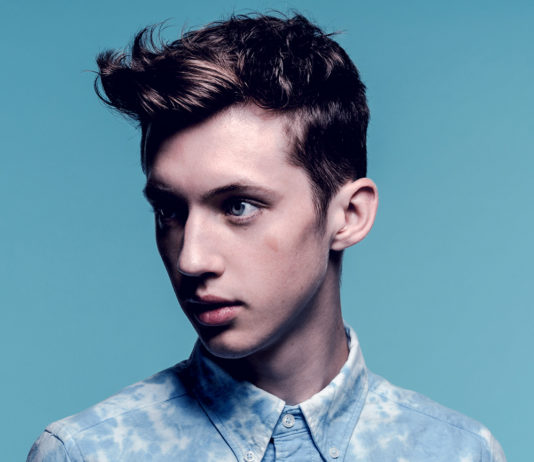 Blue Neighbourhood – Troye Sivan